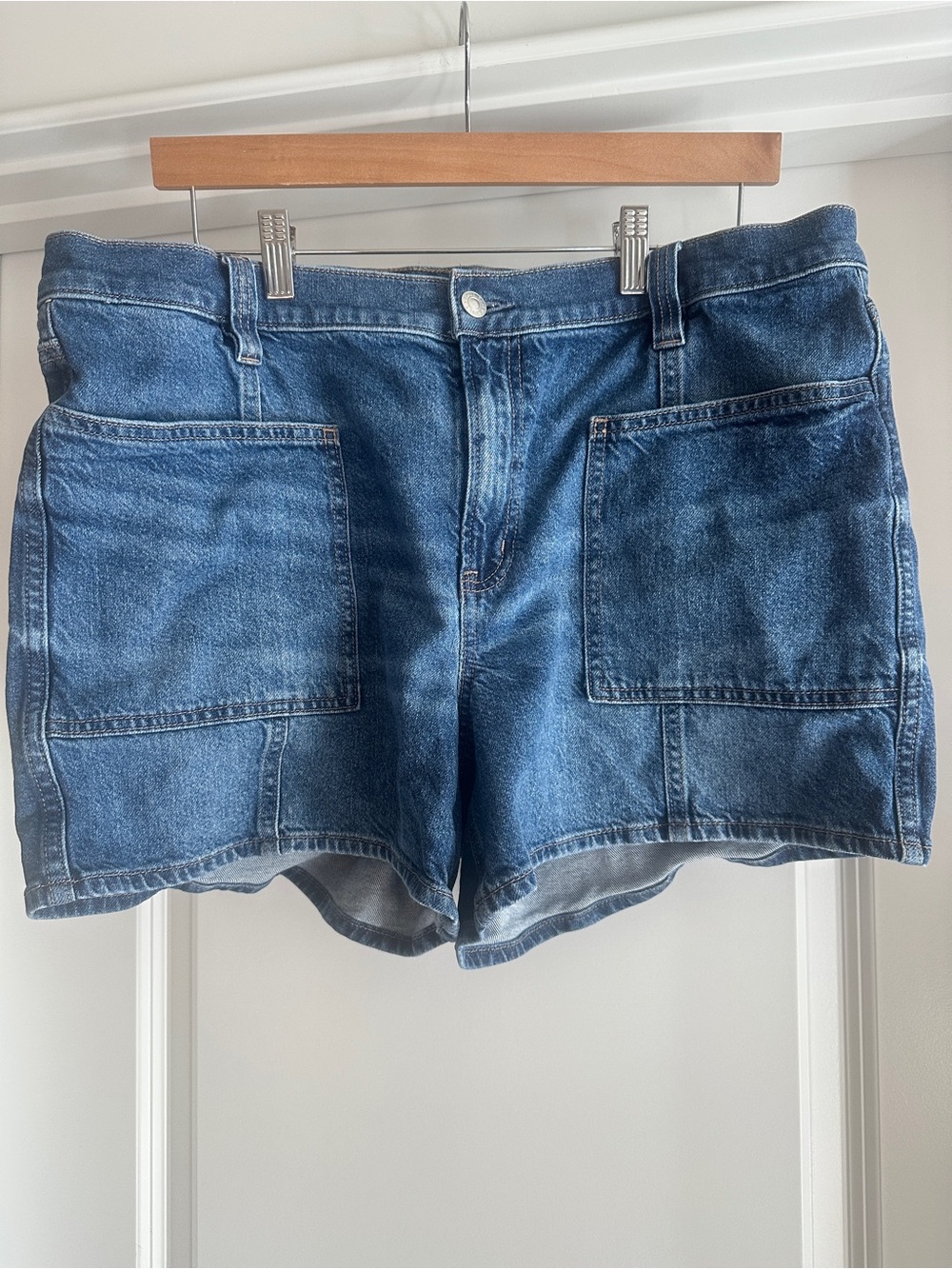American Eagle Relaxed Denim Utility Shorts